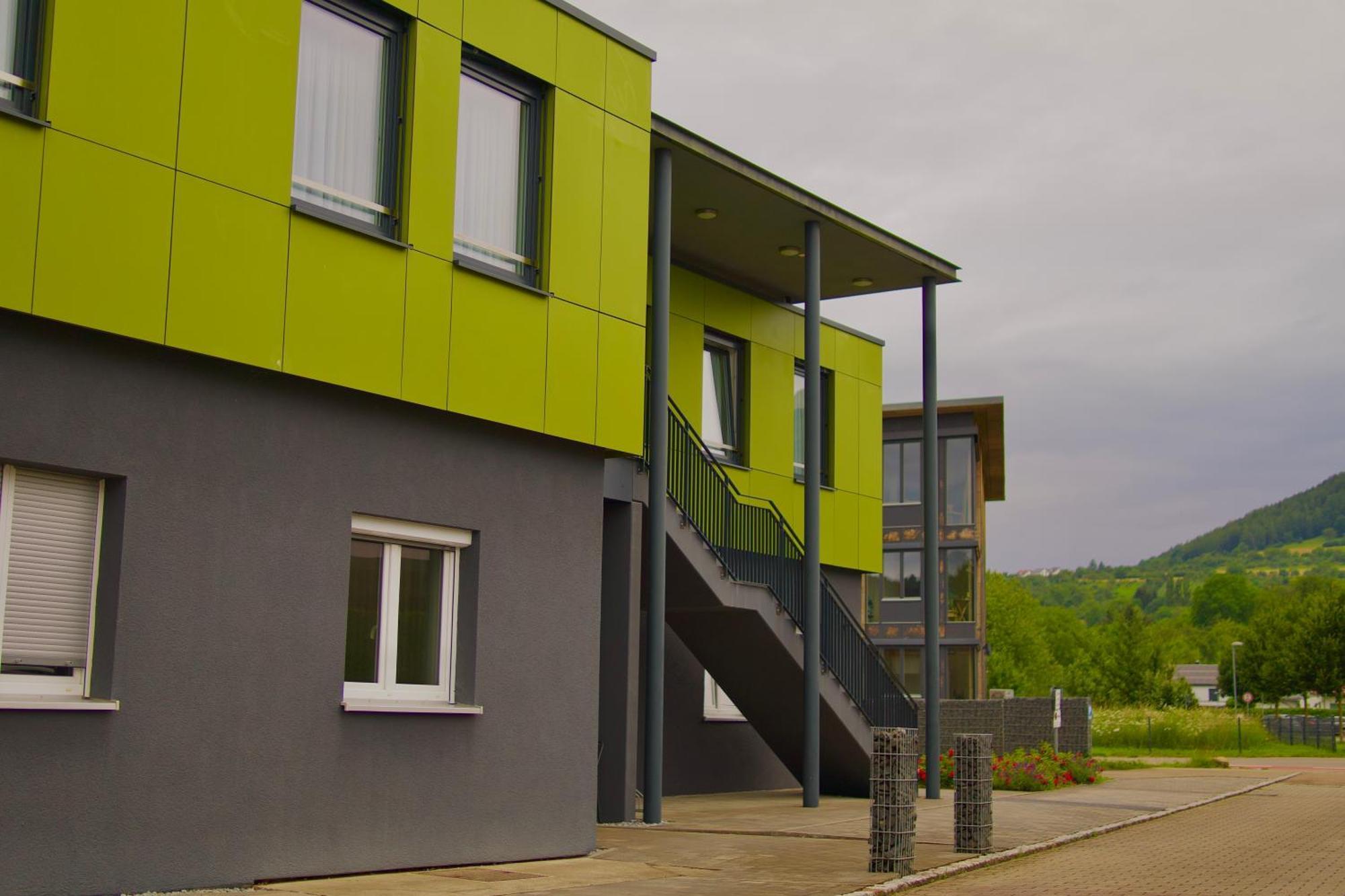 Bed & Breakfast Outlet Hotel Dettingen an der Erms Exterior foto
