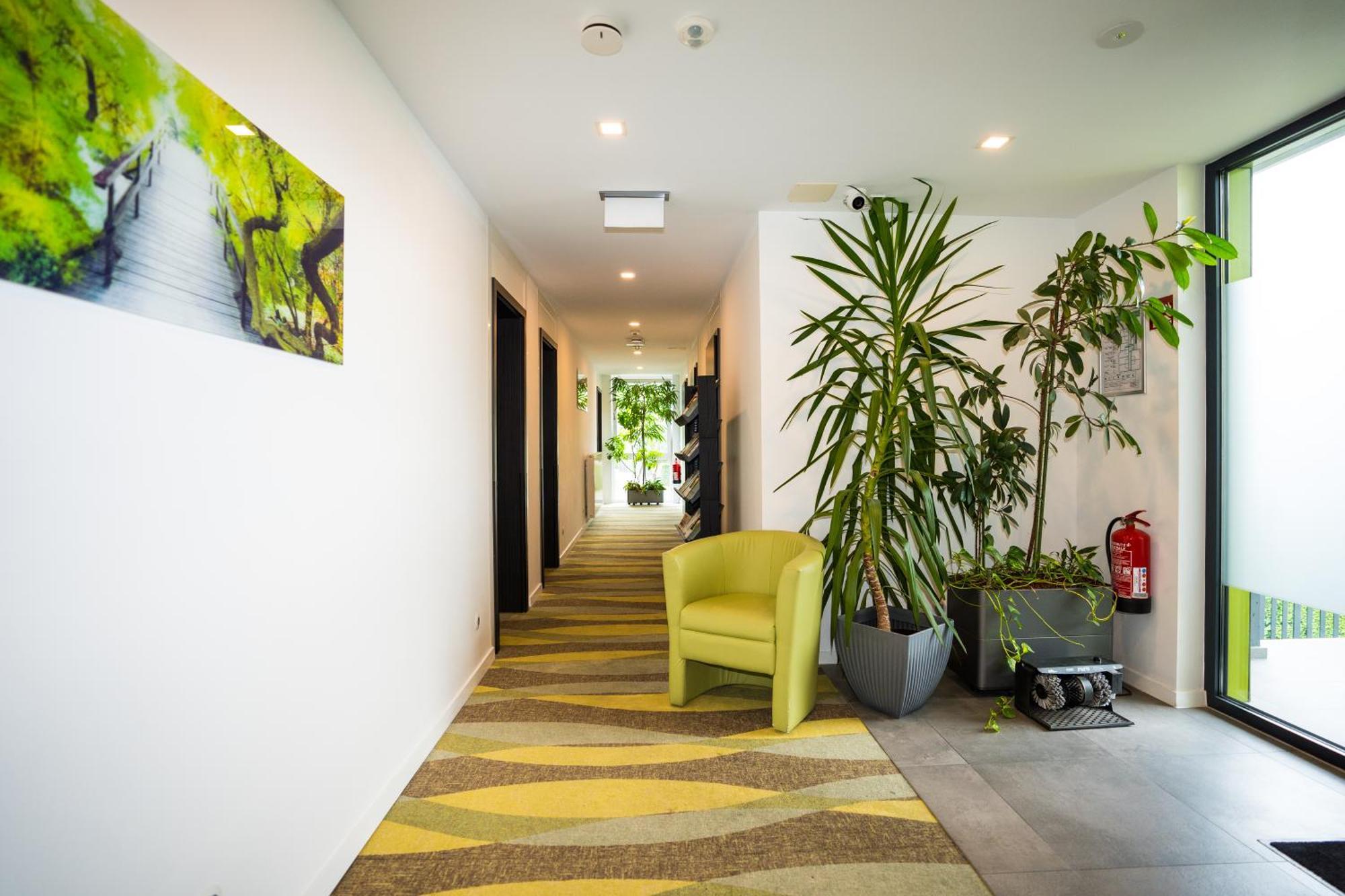 Bed & Breakfast Outlet Hotel Dettingen an der Erms Exterior foto